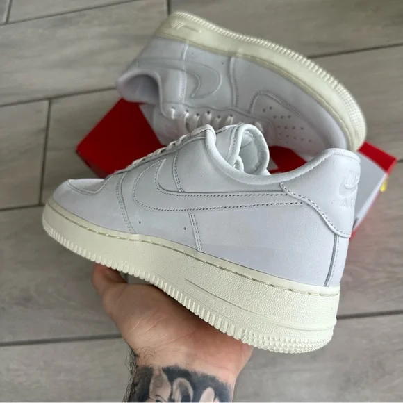 NIKE AIR FORCE 1 LOW CREAM SNEAKERS - Picture 3 of 5